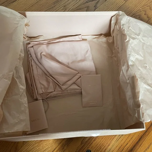 Prada Camoscio Nero heels - Picture 9 of 9